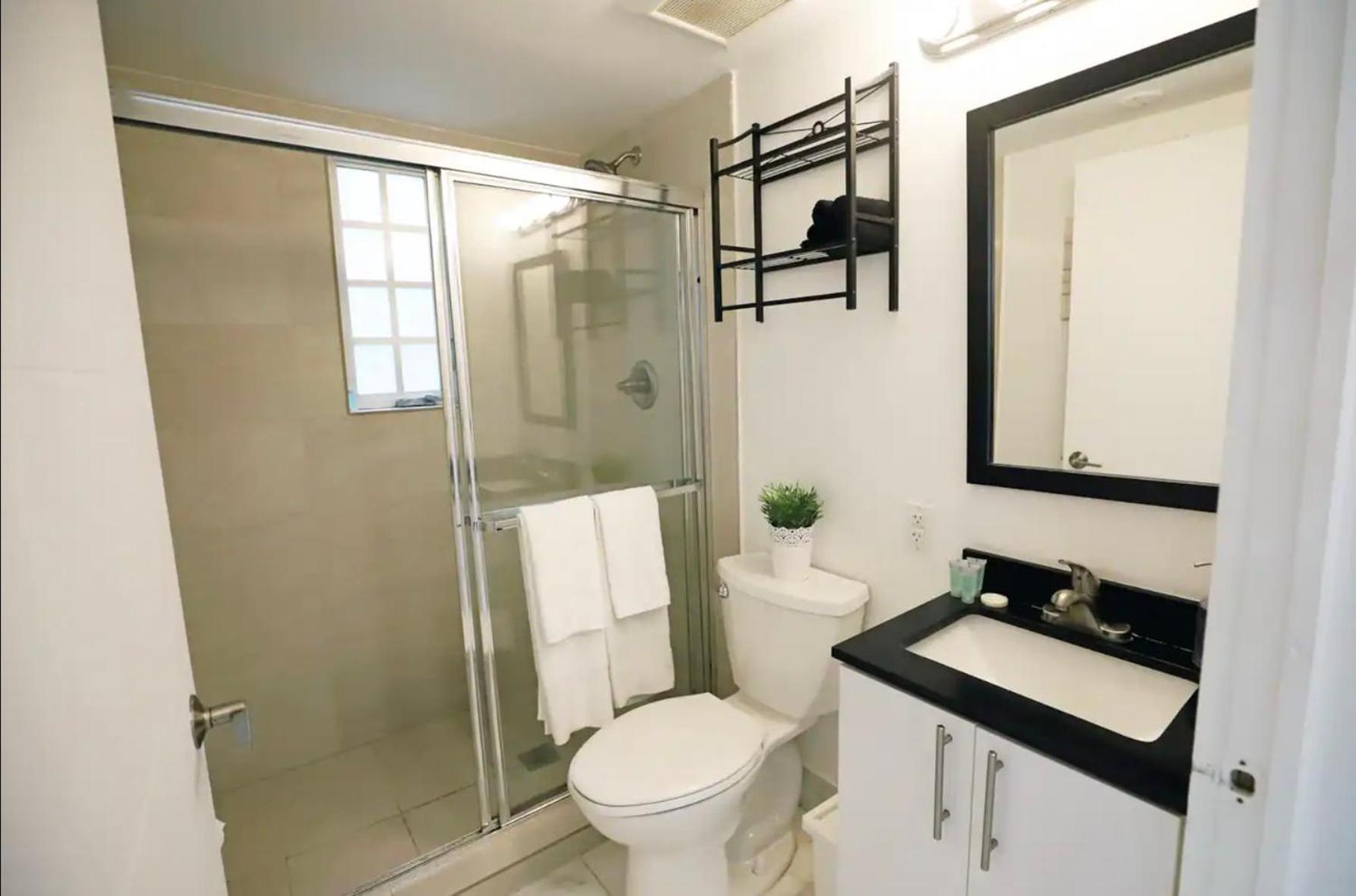 South Beach 2 Bedroom Family & Pet Friendly Apartment With Balcony & Free Parking Miami Beach Kültér fotó